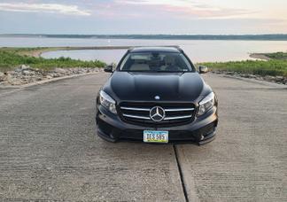 Mercedes-Benz GLA car