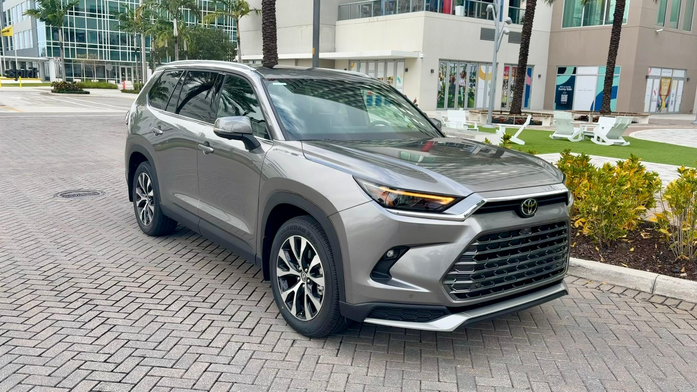 Toyota Grand Highlander 2026 in Fort Lauderdale, FL