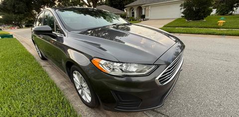 Ford Fusion Hybrid 2020