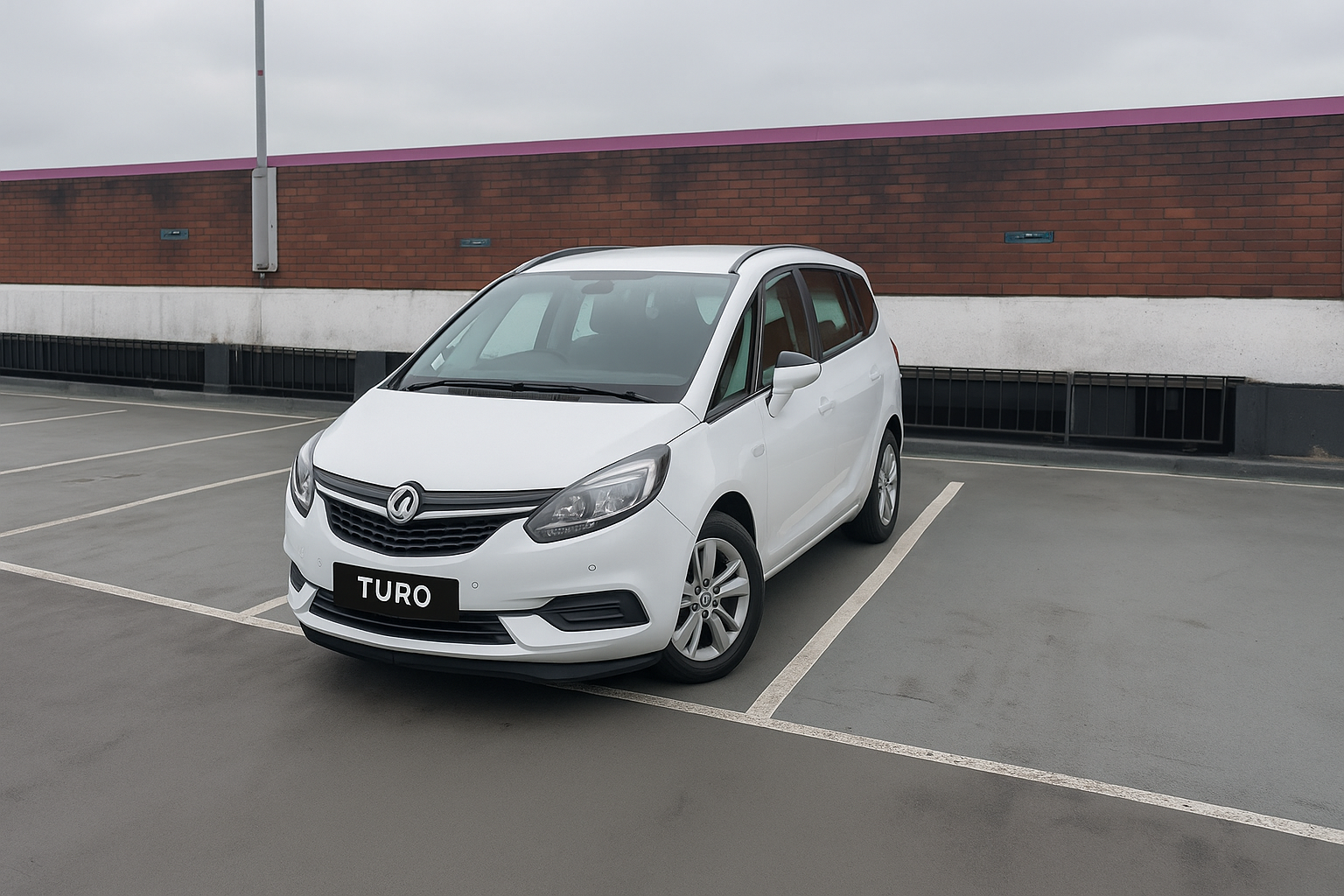 Vauxhall Zafira Tourer 2016 in London