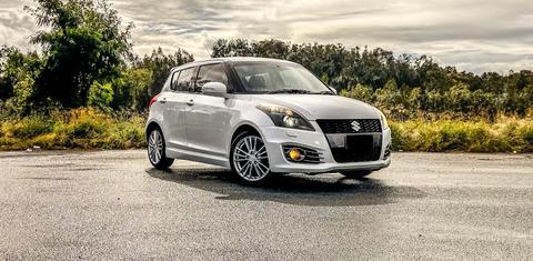 Suzuki SWIFT 2015