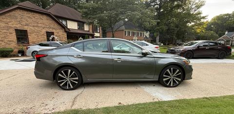 Nissan Altima 2022