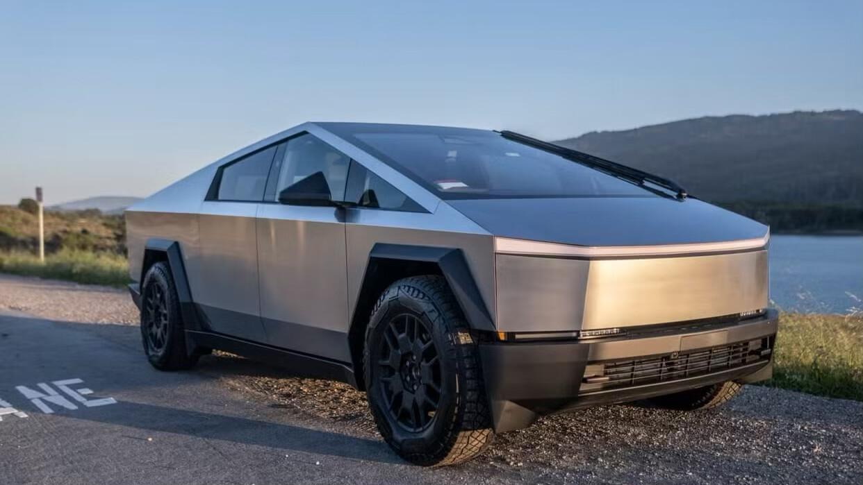 Tesla Cybertruck 2024 à 