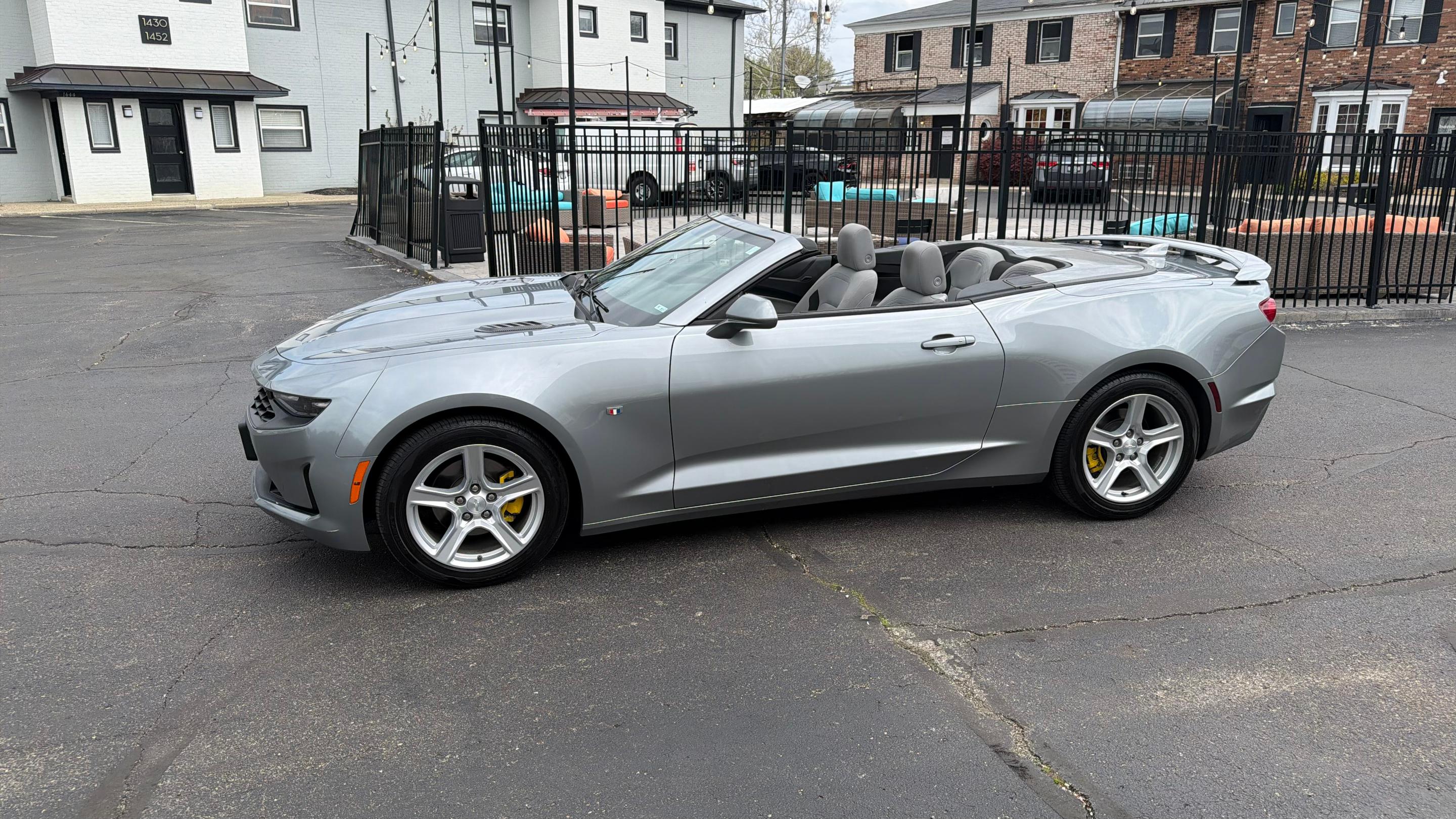 Chevrolet Camaro 2023 in Columbus, OH