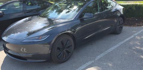 Tesla Model 3 2025