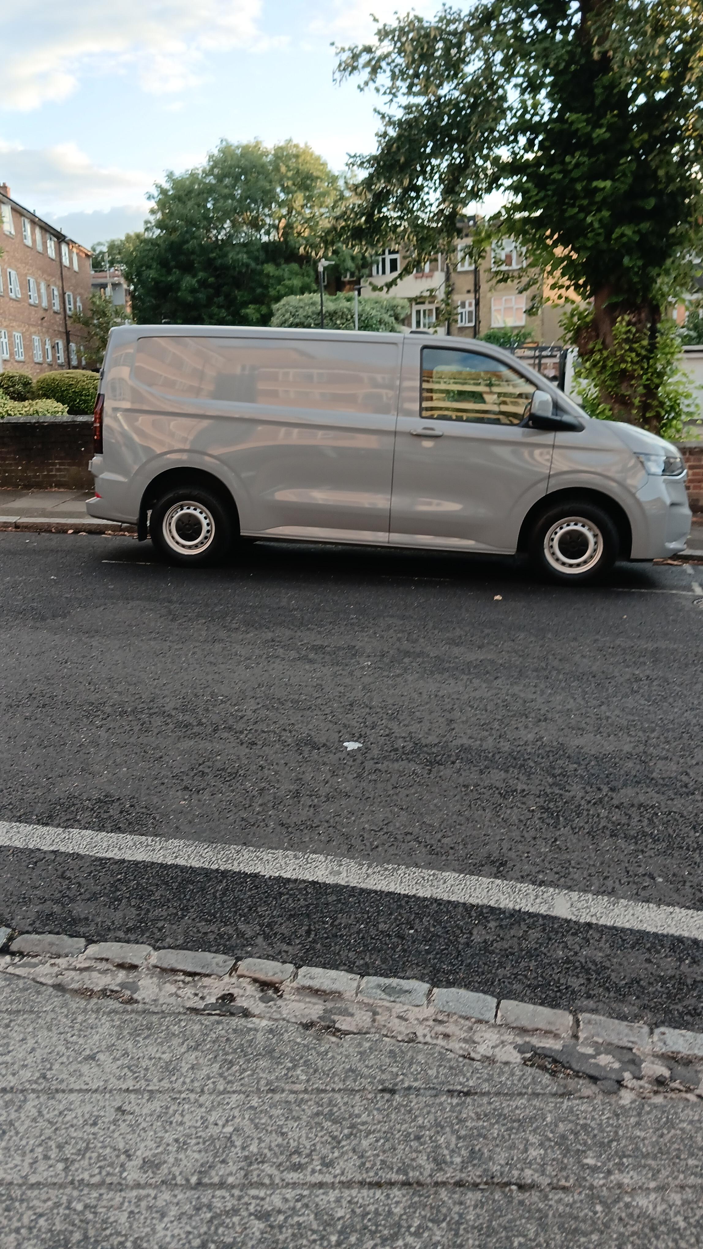 Volkswagen e-Transporter 2026 in London