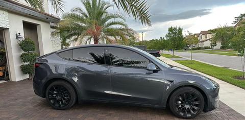 Tesla Model Y 2021