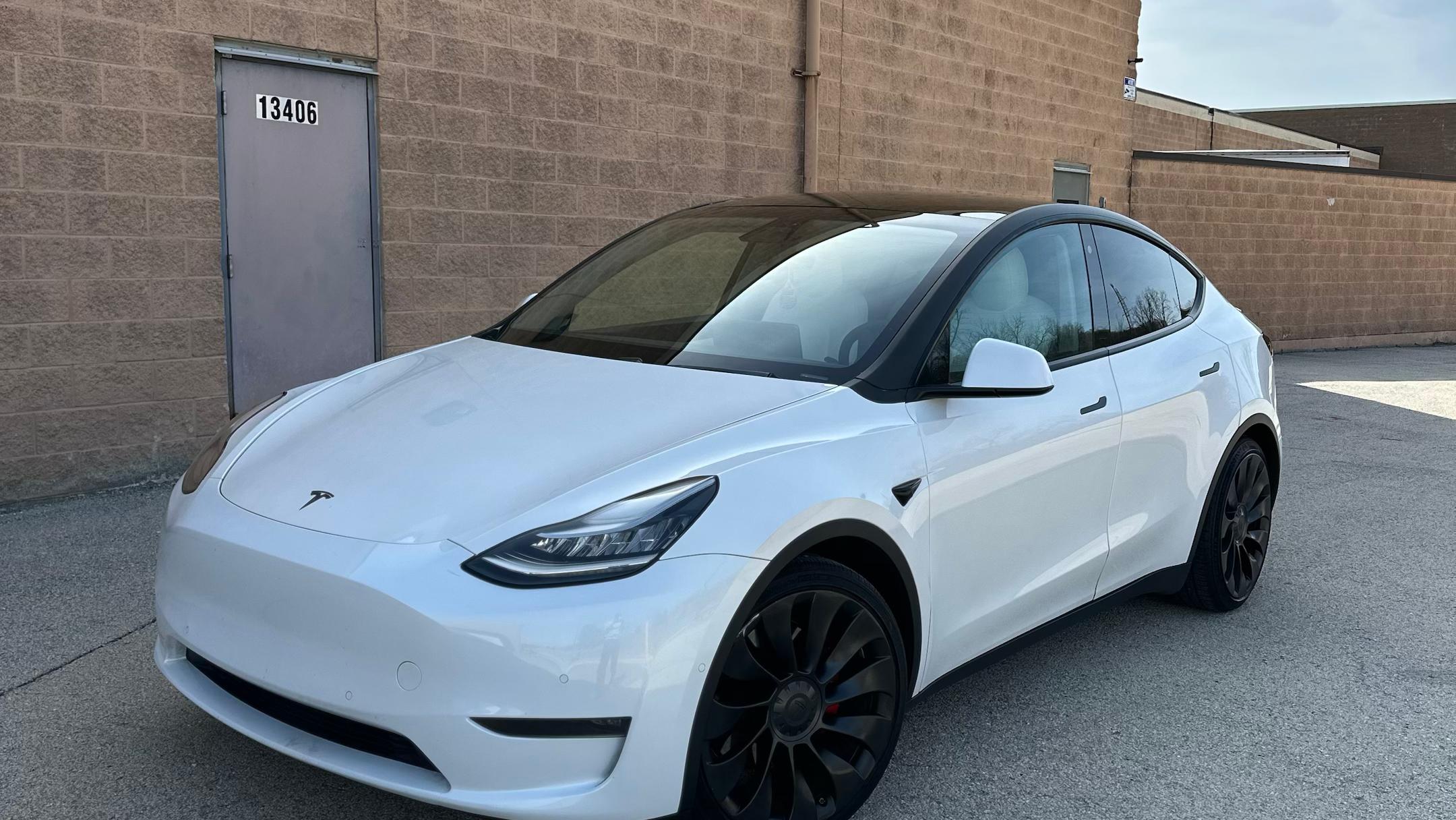 Tesla Model Y 2020 in Lockport, IL