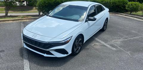 Hyundai Elantra 2025