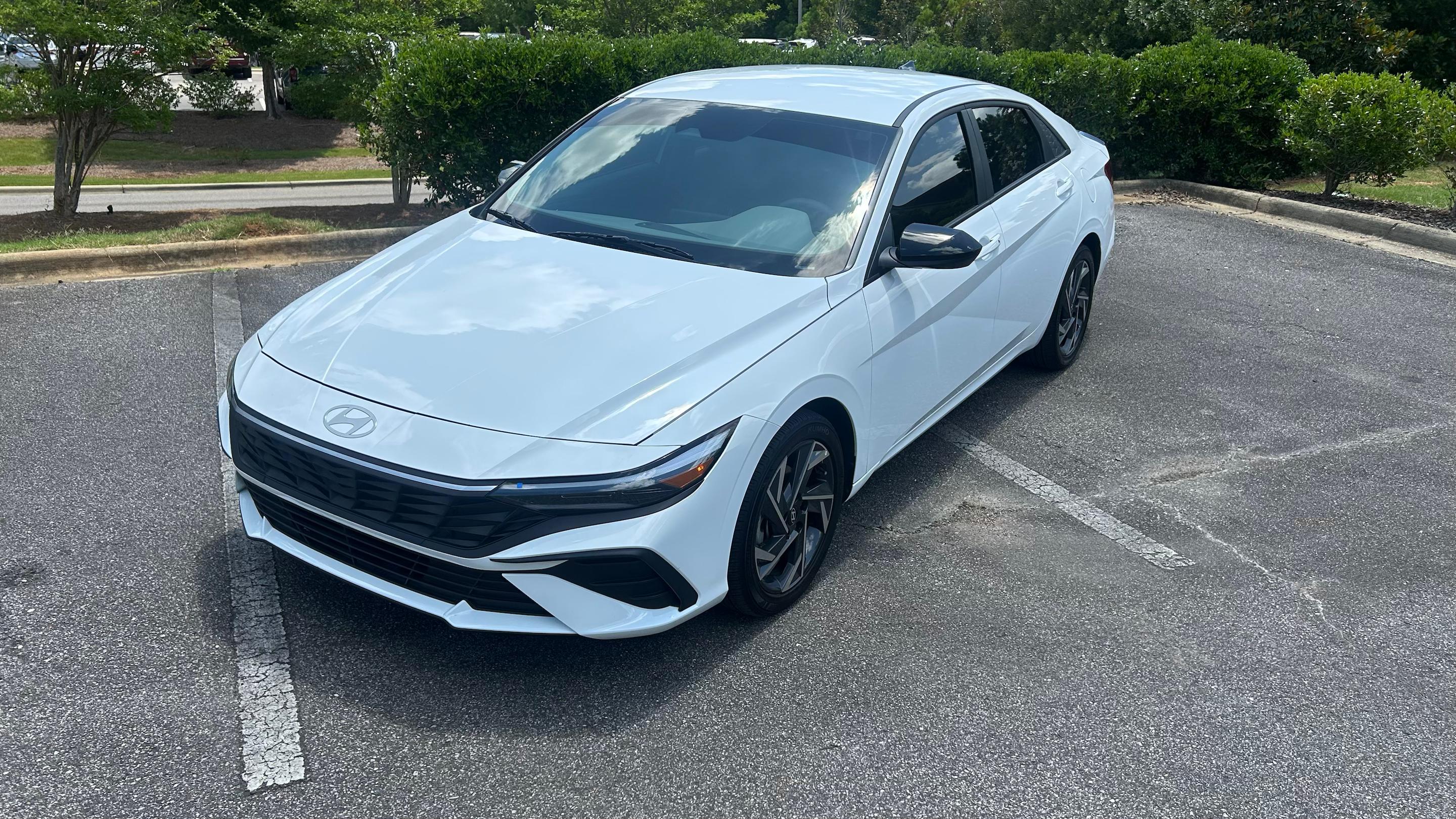 Hyundai Elantra 2025 in Birmingham, AL