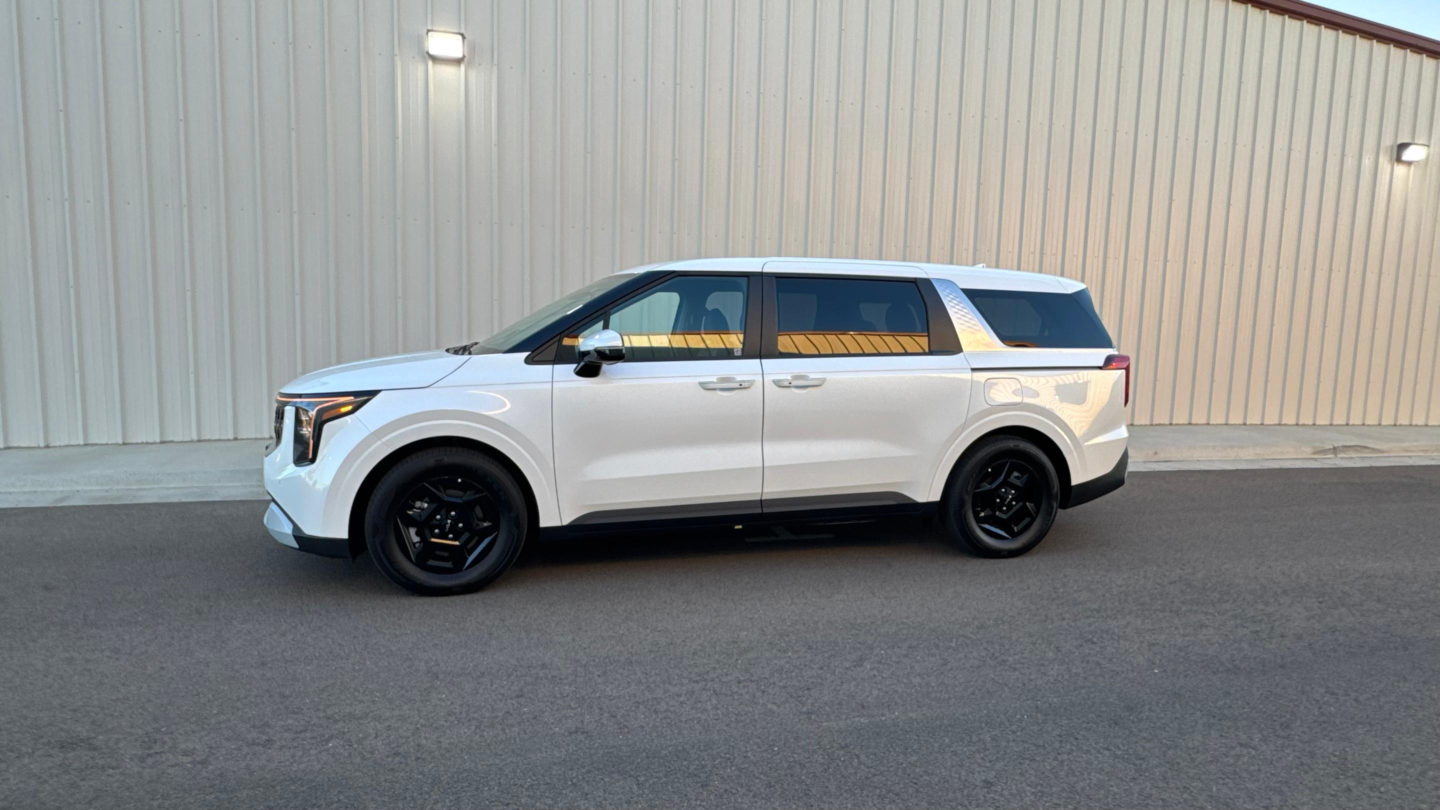 Kia Carnival 2026 in Visalia, CA