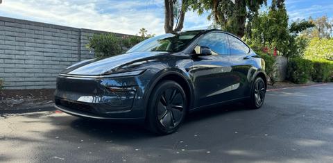 Tesla Model Y 2026
