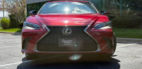 Lexus ES 2025