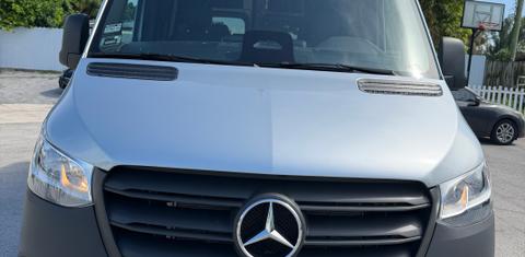 Mercedes-Benz Sprinter 2025
