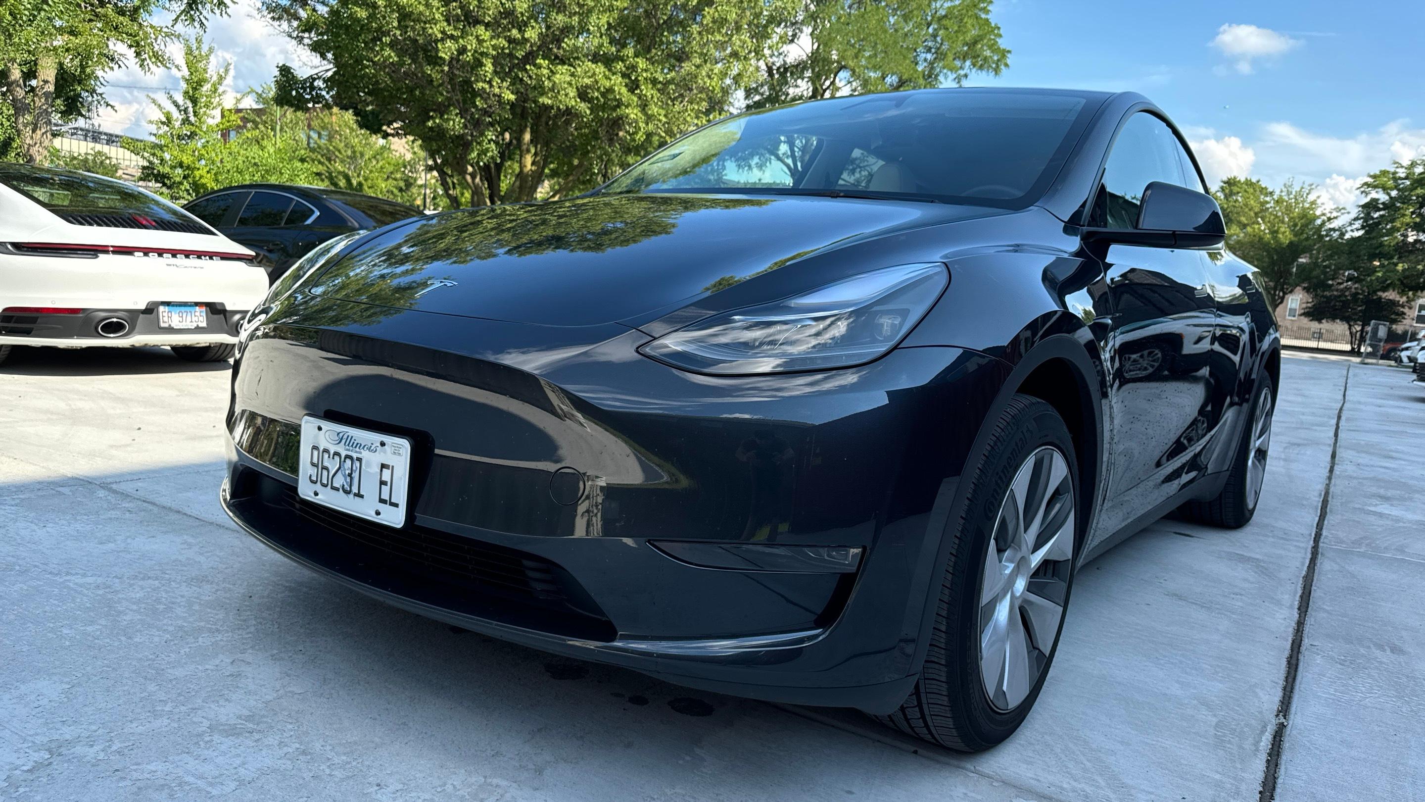 Tesla Model Y 2024 in Chicago, IL