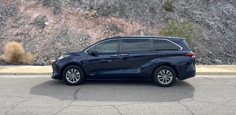 Toyota Sienna 2021