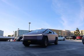 Tesla Cybertruck 2024 in Milpitas