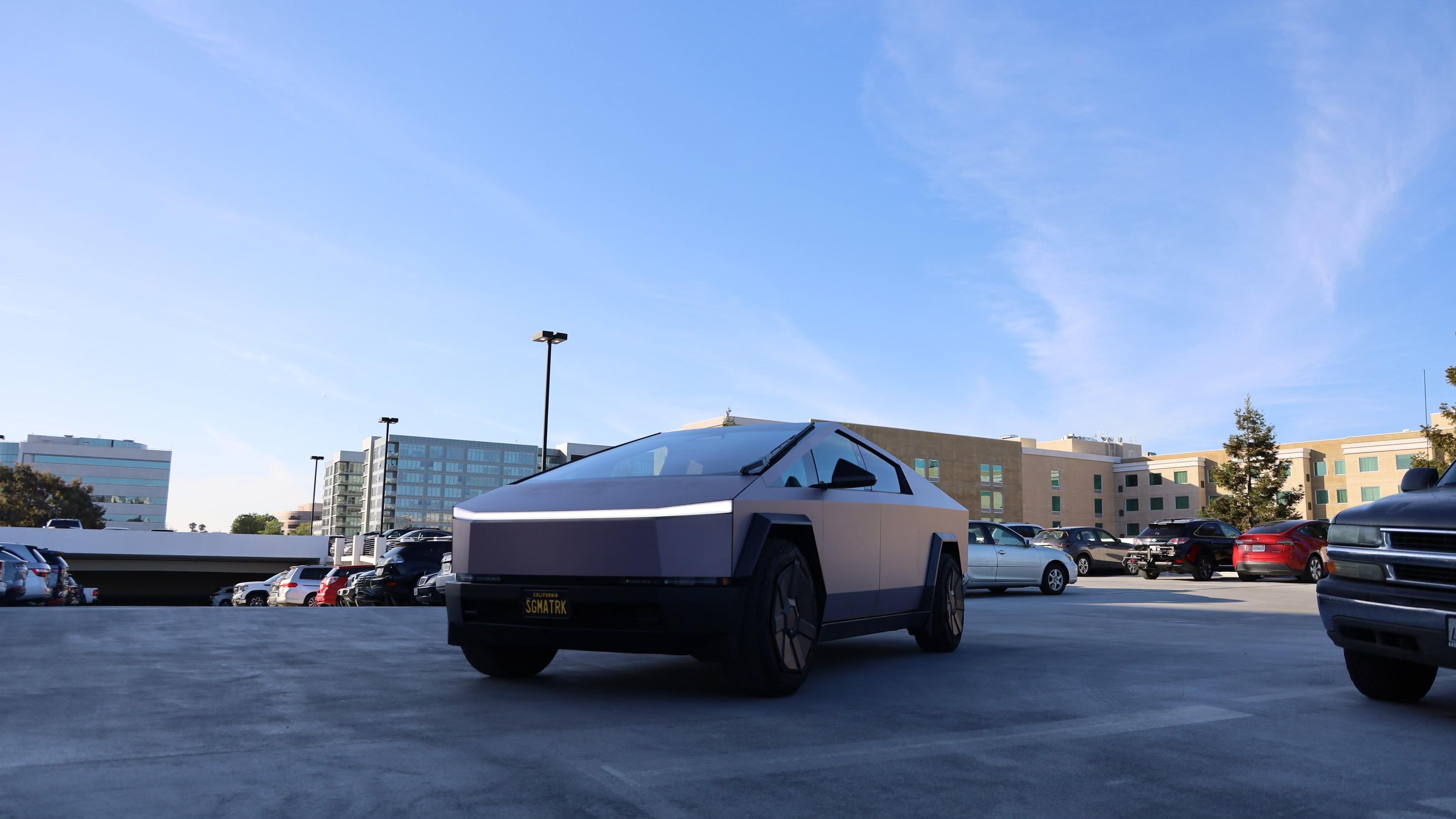 Tesla Cybertruck 2024 in Milpitas, CA