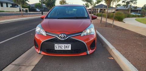 Toyota YARIS 2015