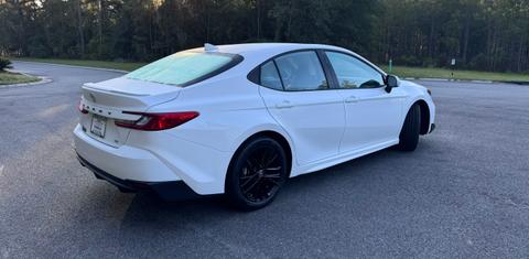 Toyota Camry Hybrid 2025