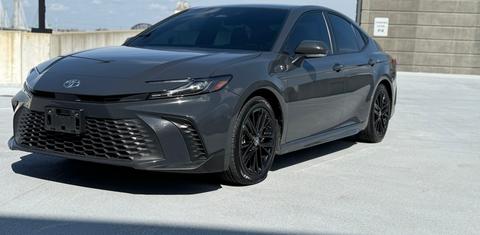 Toyota Camry Hybrid 2025