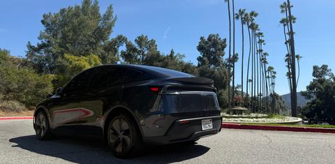 Tesla Model Y 2026