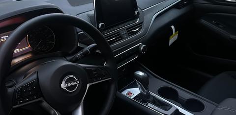 Nissan Altima 2025