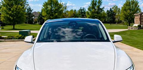 Tesla Model Y 2026