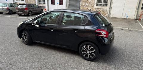 Peugeot 208 2014