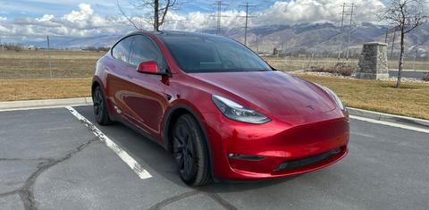 Tesla Model Y 2024