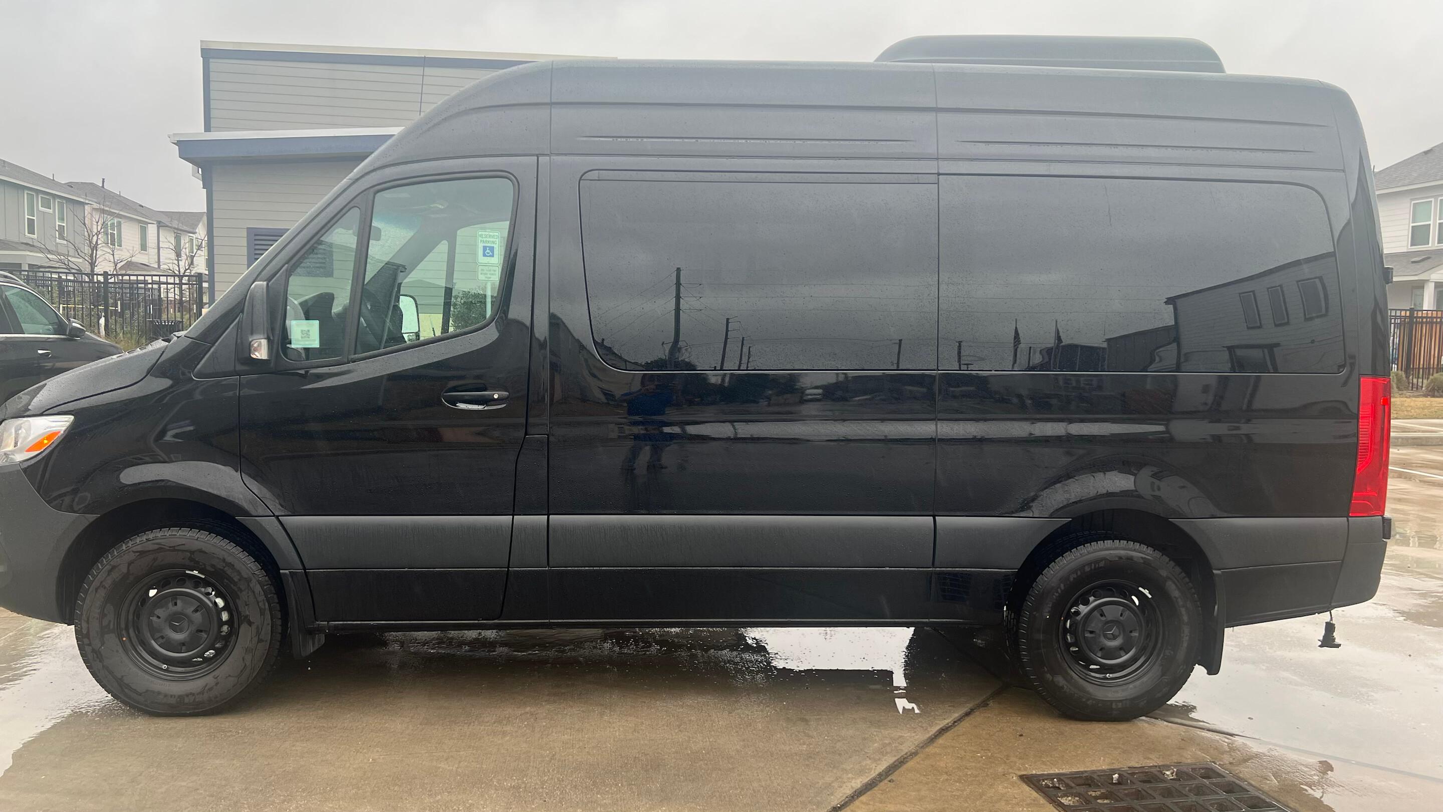 Mercedes-Benz Sprinter 2025 in Houston, TX
