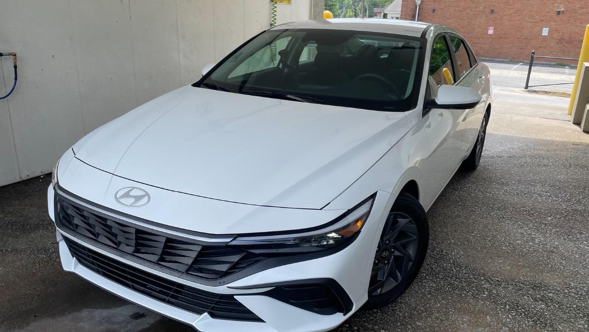 Hyundai Elantra 2024 in 