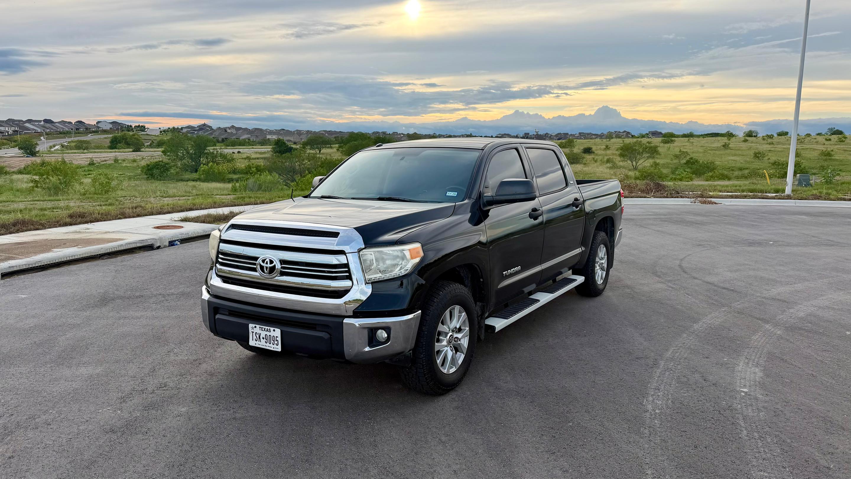 Toyota Tundra 2016 in Mustang Ridge, TX