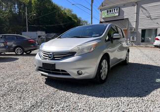 Nissan Versa Note car