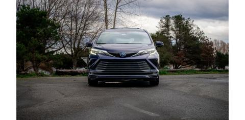 Toyota Sienna 2025