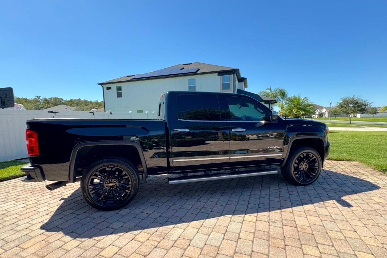 GMC Sierra 1500 2015 in 