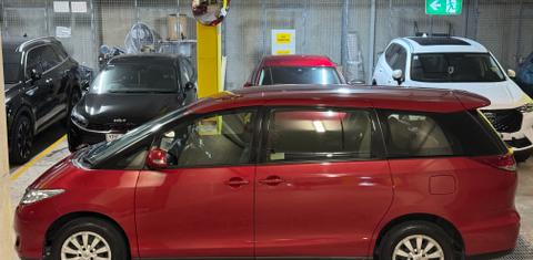 Toyota TARAGO 2018