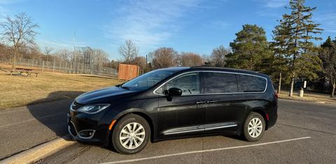 Chrysler Pacifica 2017
