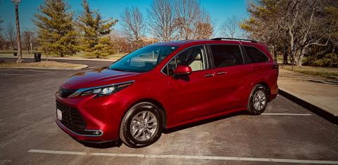 Toyota Sienna 2024