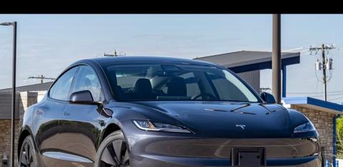 Tesla Model 3 2024