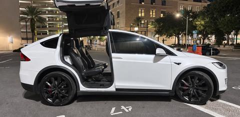 Tesla Model X 2020