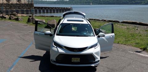 Toyota Sienna 2022