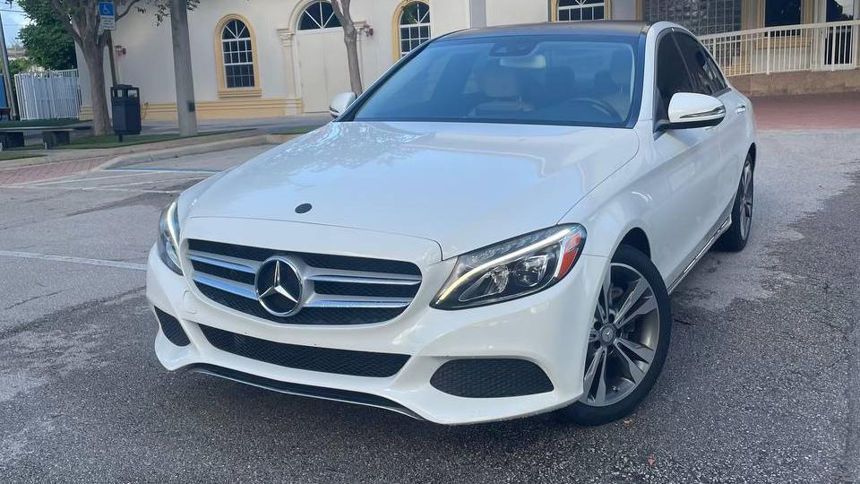 Mercedes-Benz C-Class 2016 in 