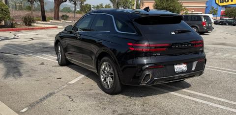 Genesis GV70 2025
