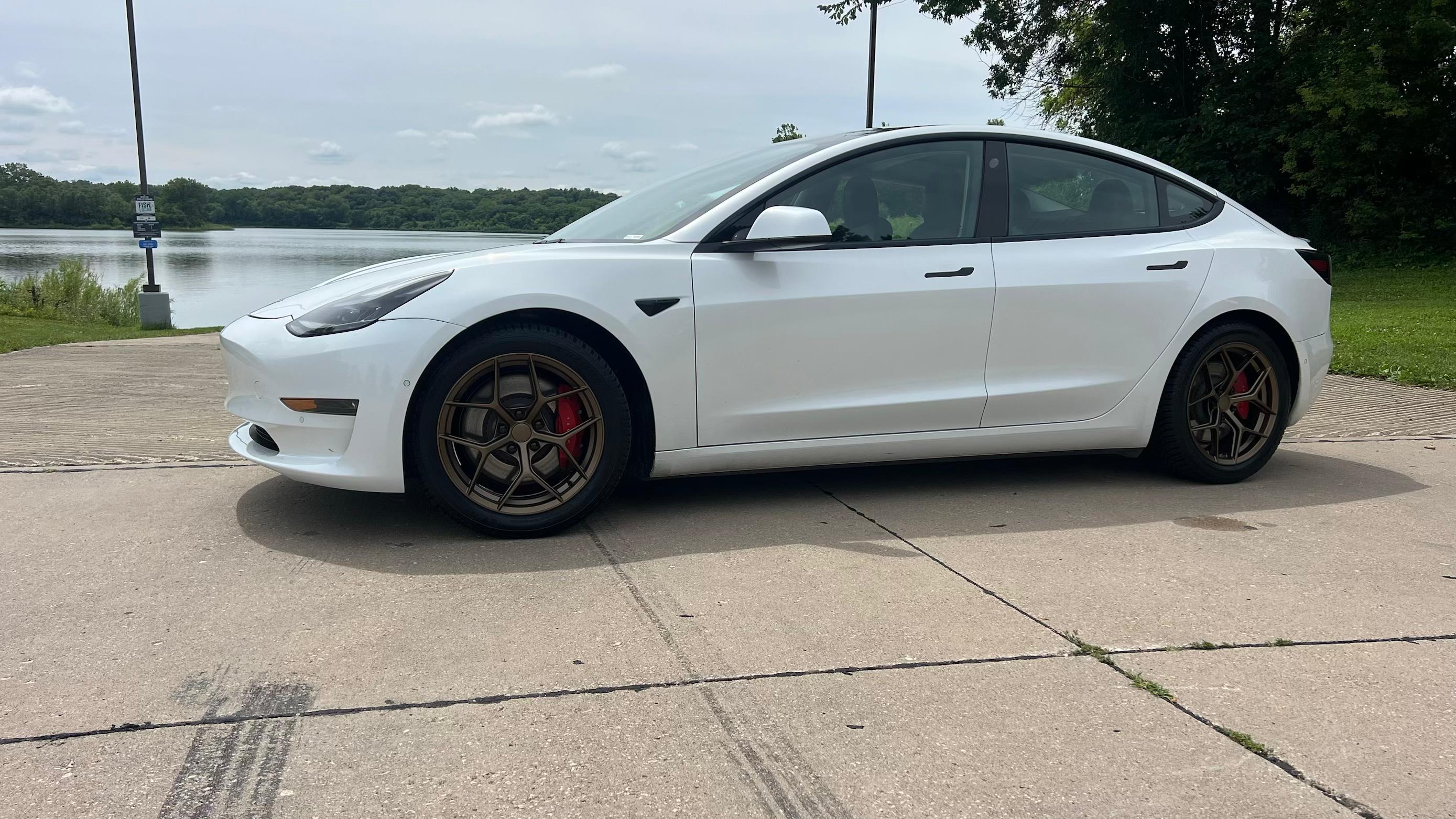 Tesla Model 3 2022 in West Des Moines, IA