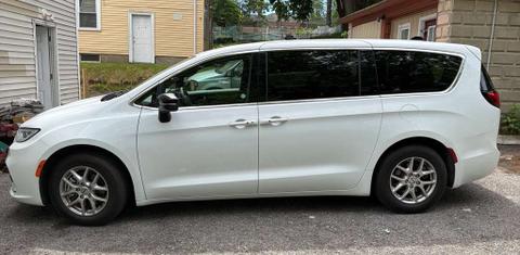 Chrysler Pacifica 2025