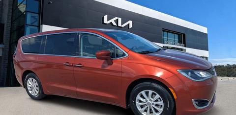 Chrysler Pacifica 2018
