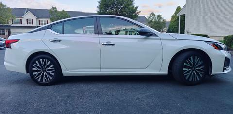 Nissan Altima 2024