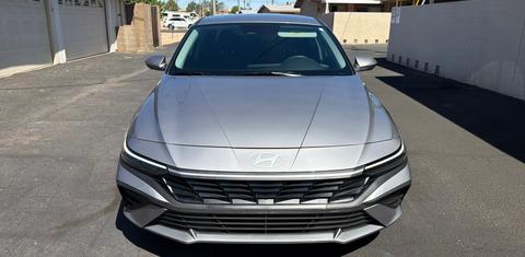 Hyundai Elantra Hybrid 2026
