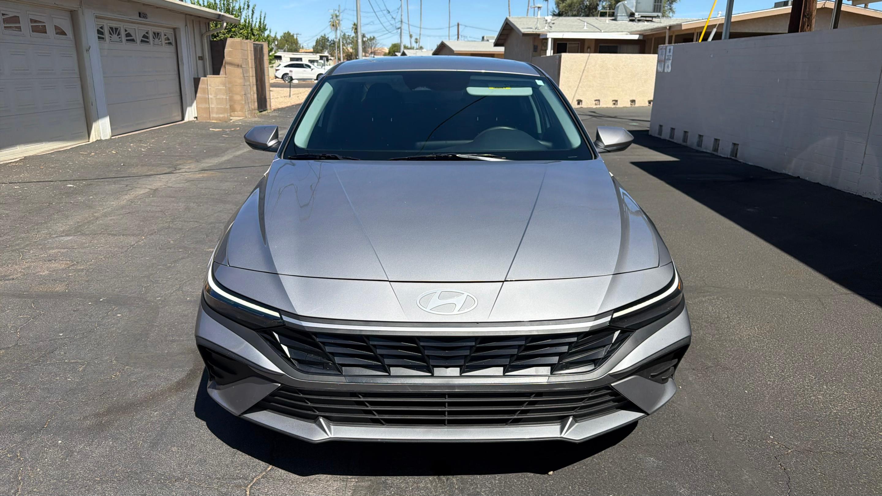 Hyundai Elantra Hybrid 2026 in Sun City, AZ